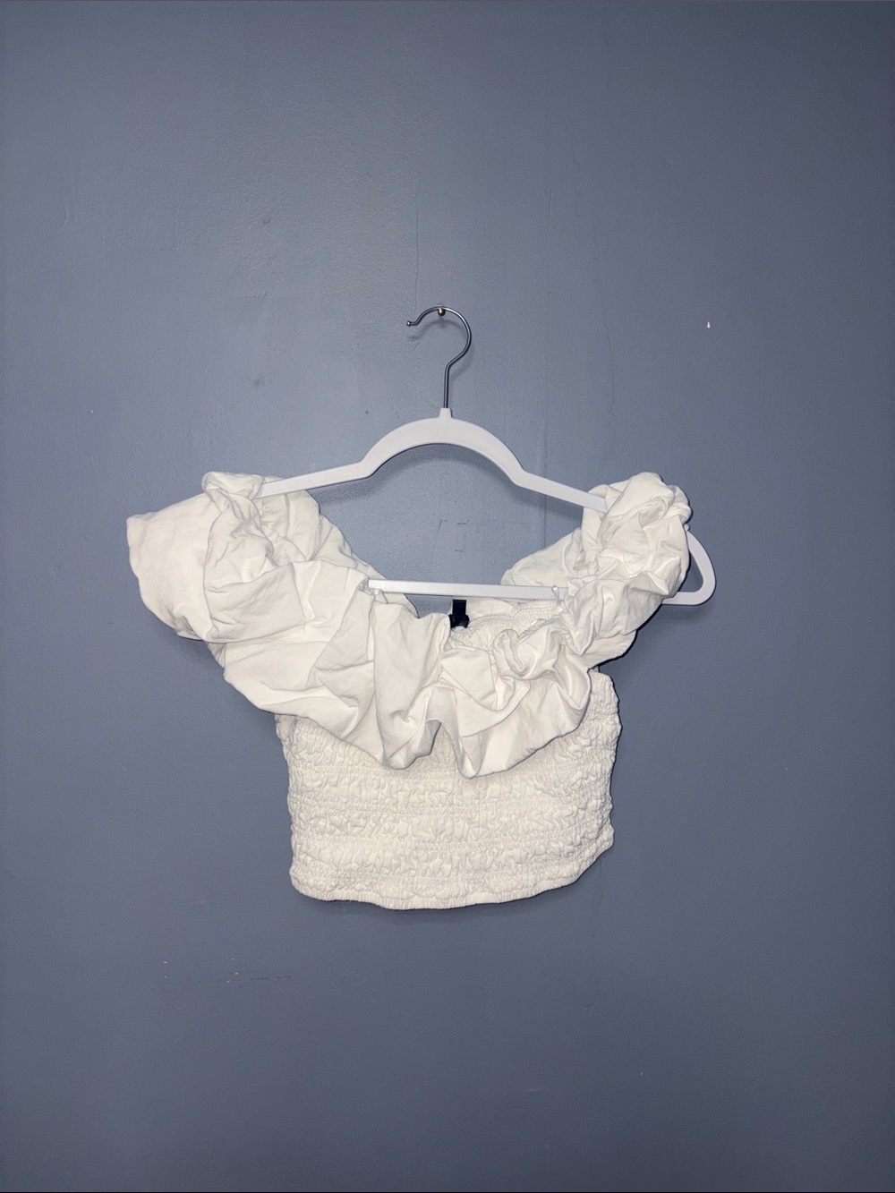 Dynamite • White Ruffle Crop Blouse